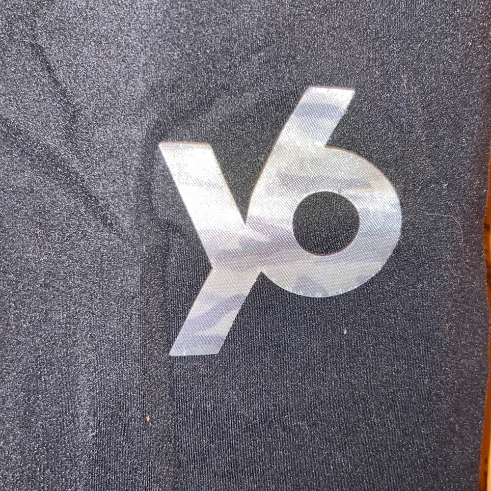 Women’s Size Medium YogaSix leggings